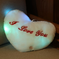 Kustom grosir diskon besar-besaran hadiah Hari Valentine aku mencintaimu bentuk hati bantal bercahaya kreatif bersinar mainan LED cahaya mewah mainan