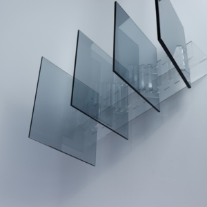 Verre réfléchissant à contrôle solaire, verre teinté à faible teneur en fer pour murs-rideaux haute performance et fenêtres à économie d'énergie - Product Image 6