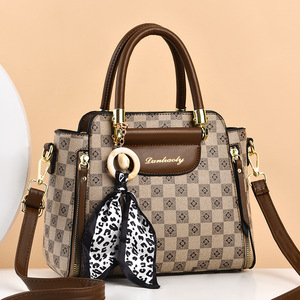 Sac à bandoulière de luxe élégant et tendance pour femme d'âge mûr, grande capacité, de haute qualité - Product Image 1