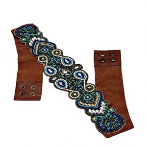 Cinturón Bordado con Cuentas Hecho a Mano para Mujer, Elegante Cinturón Tradicional, Accesorio de Moda, Cinturón Bordado con Cuentas con Estilo - Product Image 1