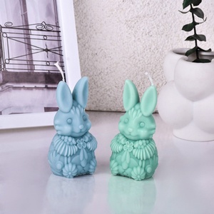 Moule en silicone Lapin de Pâques pour bougies en résine, idéal pour la décoration intérieure et les bougies parfumées - Product Image 3