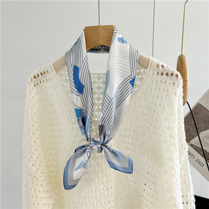 ผ้าไหมทอลายทแยง65นิ้วสำหรับผู้หญิงผ้าพันคอผ้าไหมพิมพ์ลายตารางสี่เหลี่ยมลายม้าทำจากผ้าไหมพิมพ์ลายดอกไม้100% คุณภาพสูง - Product Image 3