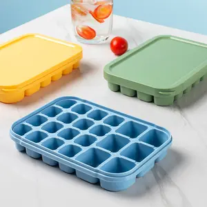 Food Grade Easy Release Ice Maker Square Ice Cube Trays Moulds With Lid PET Big Capacity Ice Cube Mold