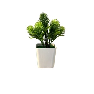 Plantes artificielles d'<span class=keywords><strong>eucalyptus</strong></span> en soie en <span class=keywords><strong>pot</strong></span>, décoration intérieure et extérieure, petit <span class=keywords><strong>pot</strong></span> carré vert, vente chaude transfrontalière - Product Image 5