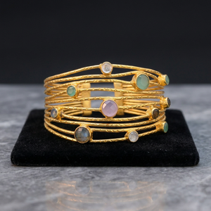 Brazalete de Latón con Gemas de Arcoíris, Bañado en Platino, Estilo Étnico, Unisex, Apilable - Product Image 2