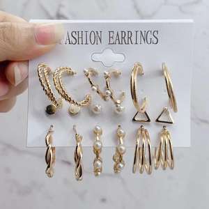 Conjunto de aretes de aro de oro de estilo francés creativo para mujer con perlas incrustadas - Product Image 2