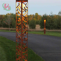 Borne lumineuse en acier corten couleur rouille pour pelouse, jardin, boîte à lumière carrée