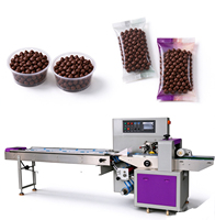 Machine d'emballage automatique de type Flowpack pour savon, chocolat, sacs imprimés et rouleaux de croissants larges, avec convoyeur ajustable