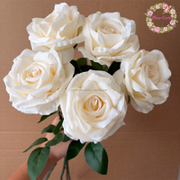 Rose artificielle en soie beige, blanche et rose à tête unique de haute qualité pour arrangements floraux de mariage en gros