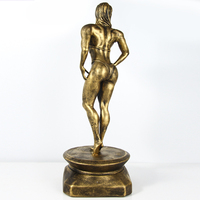 Résine Femme Bodybuilding Trophée Statue Folk Art Style Building Design pour la décoration de la maison pour les cadeaux Souvenirs Compétitions