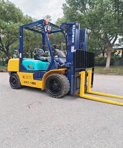 코마츠 3톤 디젤 엔진 지게차 중고 1000mm 160mm 단일 스테이지 마스트 1220mm 1500mm 2440mm 터닝 코마츠 3톤 지게차 - Product Image 6