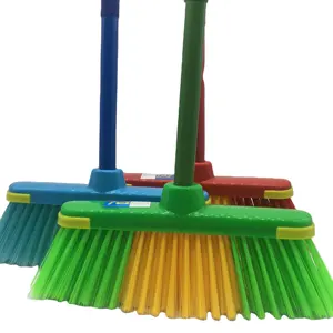 Schoonmaken Indoor Outdoor Plastic Bezem Met Houten Stok Bezems In Bezems En Mops