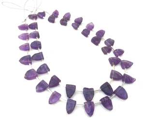Ensemble de 19 pierres précieuses brutes d'améthyste bleue naturelle de haute qualité en forme de demi-marquise non traitée pour la fabrication de bijoux - Product Image 3