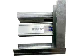 Composants <span class=keywords><strong>de</strong></span> plafond en grille <span class=keywords><strong>de</strong></span> plâtre à ossature verticale 75 mm en acier galvanisé moderne pour cloison à montage facile - Product Image 3