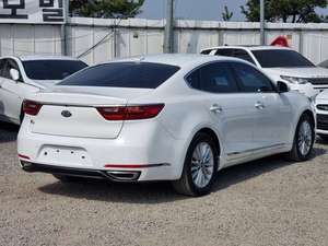 Nouvelle berline K7 2018 blanche de marque coréenne, moteur V6 GPL, navigation, caméra, sièges électriques réglables, sièges arrière spacieux - Product Image 2