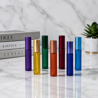 Flacon roll-on en verre givré noir mat de 10 ml pour huiles essentielles et parfums, avec bouchon en aluminium et bille roulante en acier