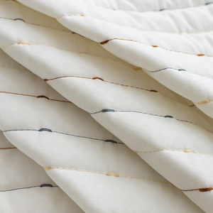 3-teiliges Neues Großhandels-Bettüberwurf-<span class=keywords><strong>Set</strong></span> mit Kissenbezug, Gestepptes Streifenmuster, Sommer-Quilt, King-Size, für Zuhause und Hotel - Product Image 6