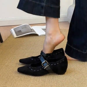 Nuevos Zapatos Mary Jane Negros Vintage de Una Sola Tira con Tacón Oculto y Diseño Exclusivo para Mujer, con Punta Cuadrada y de Ante - Product Image 2