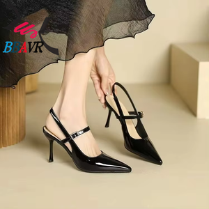 Sandales d'été bordeaux pour femme, style Baotou, sexy, à talon aiguille pointu, avec design ajouré à l'arrière, pour l'extérieur, rehaussant la silhouette - Product Image 4