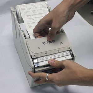Découpeur d'étiquettes B110 électronique automatique Fengyijie pour distributeur d'étiquettes, dénudeur de fils manuel pour étiquettes de peinture et de chaussures - Product Image 5