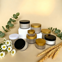 1oz 4oz 6oz 10oz Récipient en plastique à double paroi avec couvercle rose Gommage corporel de luxe en plastique double couche Pots de crème pour le visage givré