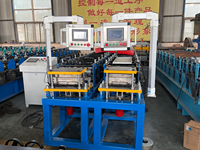 Ligne de production entièrement automatique d'équipements de formage à froid pour panneaux métalliques à joint debout