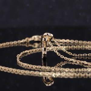 Collar de Oro Amarillo Sólido de 14K con Diseño de Alta Calidad y Diamante de Laboratorio con Inicial del Alfabeto - Product Image 2