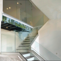 Système de garde-corps en verre avec profilés en alliage d'aluminium modernes pour les escaliers et l'intérieur, avec des caractéristiques résistantes à la rouille - Product Image 6