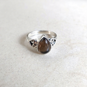 Bague en argent sterling 925 avec quartz fumé naturel serti clos, cabochon goutte d'eau, bijou artisanal en pierre précieuse pour mariage et fête - Product Image 2
