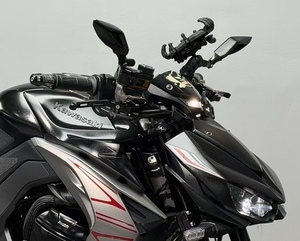 <span class=keywords><strong>Kawasaki</strong></span> <span class=keywords><strong>Z1000</strong></span> - Superbike Naked de 1000cc con Motor de Cuatro Cilindros en Línea - Product Image 1