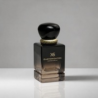 Flacon de parfum carré vide en verre 50ml 100ml, vaporisateur dégradé noir avec boîte et collier doré cannelé, logo personnalisé