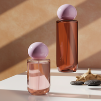 Flacon de parfum vide rechargeable en PET de 100 ml et 150 ml avec bouchon boule rose et pulvérisateur à brume fine, personnalisable avec logo, pour emballage de soins de la peau