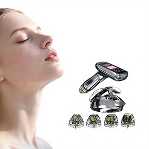 Appareil de Microneedling RF M8, Microneedling Fractionnel RF, Profondeur Réglable 0,5-7 mm, Microneedle Doré pour Raffermissement Cutané et Traitement des Cicatrices et Vergetures - Product Image 1