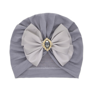 Serre-têtes élastiques en satin avec grand nœud et strass pour bébés filles, design mignon, en polyester - Product Image 3