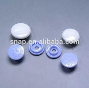 Bouton-pression en résine écologique de 15mm de meilleure qualité, bouton de manteau en plastique recouvert de pompon avec logo pour la décoration de sacs à vêtements durables - Product Image 5