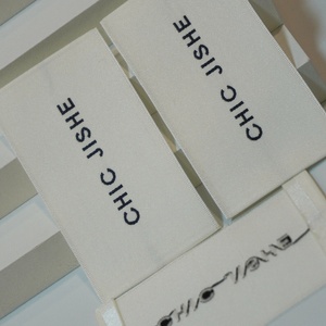 100% biologisch katoenen geweven <span class=keywords><strong>labels</strong></span>, milieuvriendelijke verzorgingslabels voor premium kledingmerken. Hoofdtraps: geweven <span class=keywords><strong>labels</strong></span>. - Product Image 2