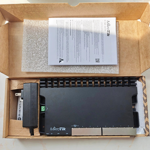 RB5009UG + S + IN 10G SFP + 7X Gigabit Quad Core PoE <span class=keywords><strong>Router</strong></span> <span class=keywords><strong>Switch</strong></span> RB5009UG + S + IN - Product Image 1