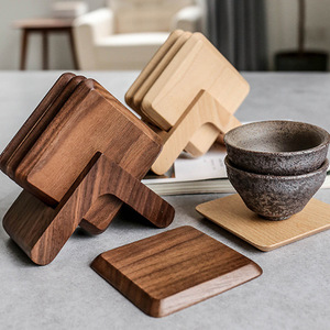 Posavasos cuadrado de nogal negro, tapete de madera de haya con aislamiento térmico para tazas, uso en hoteles y para té - Product Image 1