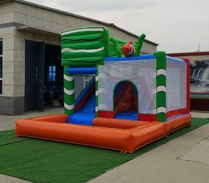 Château gonflable commercial sur le thème des poissons tropicaux avec zone de rebond, toboggan et piscine étanche - Product Image 4