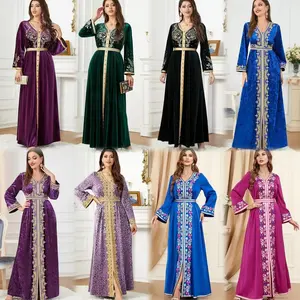فستان طويل للنساء قطري للمسلمات فستان طويل للنساء للاحتفال بالعيد مطرز ومزين بالخرز عالي الجودة للبيع بالجملة 2024