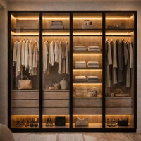 Armoire sur mesure avec portes vitrées, dressing moderne haut de gamme, armoire en bois massif pour chambre principale de villa