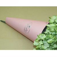 Manchon d'emballage pour fleurs personnalisé, imperméable, en papier cartonné blanc avec longue poignée en ruban