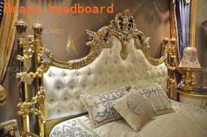 เฟอร์นิเจอร์พระราชวังสไตล์อิตาลีคลาสสิกสีขาวทองหรูหราแบบราชวงศ์พร้อม<span class=keywords><strong>หัว</strong></span><span class=keywords><strong>เตียง</strong></span>ทองเหลือง - Product Image 3