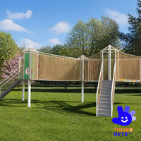 Pont d'escalade en filet de polyester TN087 pour aire de jeux extérieure, sur commande.