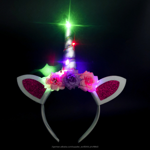 Einhorn partei liefert eingestellt glow in <span class=keywords><strong>the</strong></span> dark haar zubehör licht up LED einhorn stirnband party geschenke - Product Image 3