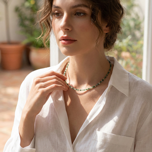 Collar Minimalista de Cuentas Pequeñas de Ágata Musgosa Verde, Collar para Mujer, Resistente al Agua, Joyería de Cristal para Fiestas y Sanación - Product Image 1