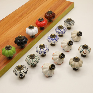 Poignées de tiroir en céramique de style chinois vintage, en forme de citrouille, avec base en alliage de zinc, pour la décoration intérieure et les poignées d'armoires - Product Image 2