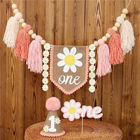 Ensemble de décoration de fête de 1er anniversaire sur le thème des marguerites roses pour les petites filles, comprend une bannière pour chaise haute, un chapeau d'anniversaire, un gâteau