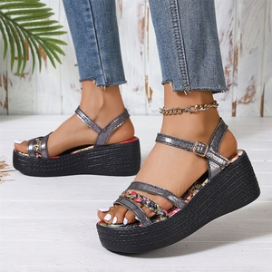 Sandales compensées <span class=keywords><strong>espadrilles</strong></span> pour femmes, imprimé floral et lanières métalliques, vente en gros d'usine pour l'été - Product Image 4
