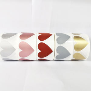 Rollo <span class=keywords><strong>de</strong></span> etiquetas <span class=keywords><strong>para</strong></span> rascar <span class=keywords><strong>de</strong></span> corazón, pegatina <span class=keywords><strong>de</strong></span> contraseña, tarjeta <span class=keywords><strong>de</strong></span> premio <span class=keywords><strong>para</strong></span> rascar, pegatina <span class=keywords><strong>para</strong></span> rascar <span class=keywords><strong>para</strong></span> película <span class=keywords><strong>de</strong></span> tarjetas <span class=keywords><strong>para</strong></span> rascar DIY - Product Image 1